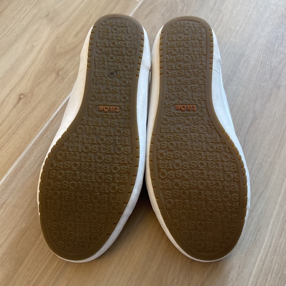 TAOS STAR SNEAKER SHOE 8.5 (38) - Picture 9 of 10